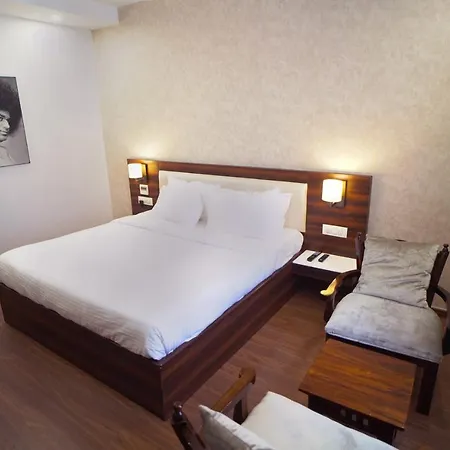 Sai Maa Hotel & Residency Puttaparthi Exterior photo